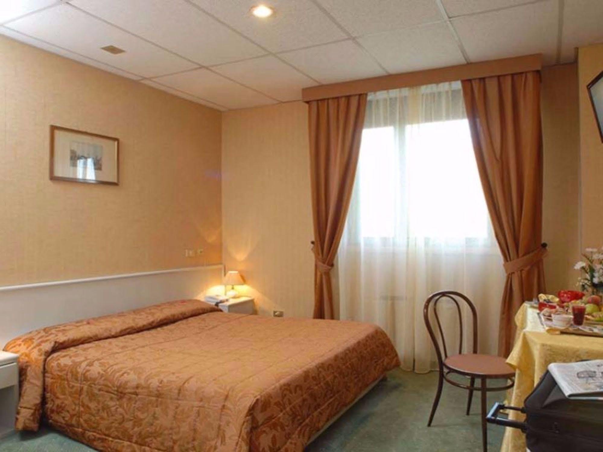 Thp Bologna Otel Carteria di Sesto Rastignano Dış mekan fotoğraf